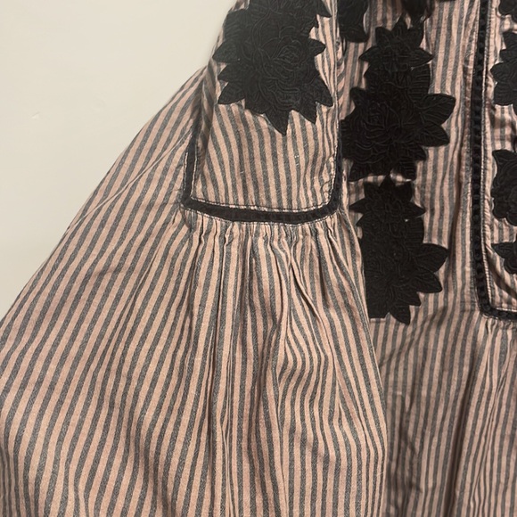 Free People Women's Embroidered Liya Top medium - Picture 6 of 7